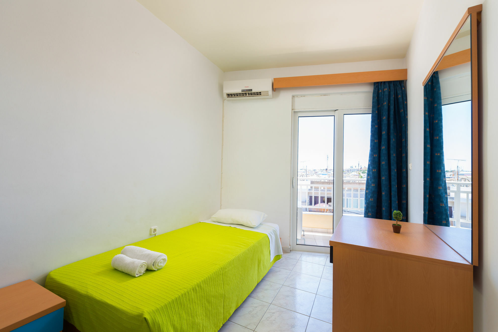Yiannis Apartments Rhodes City 외부 사진