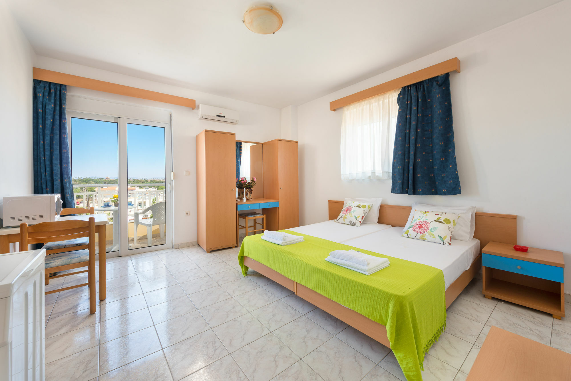 Yiannis Apartments Rhodes City 외부 사진